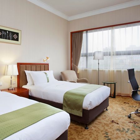 Holiday Inn Zhengzhou Zhongzhou By Ihg Rum bild